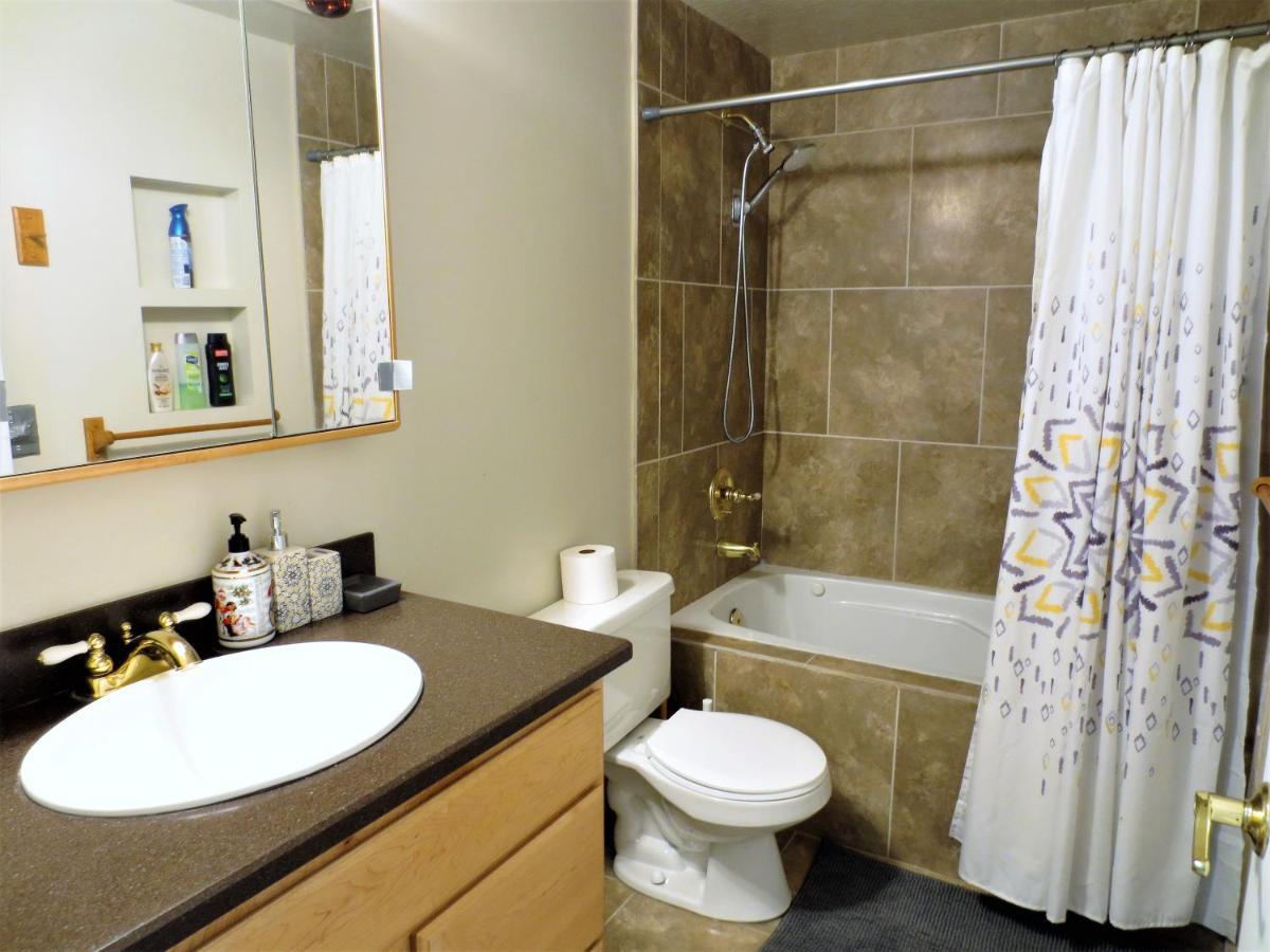 Entire Huge Basement! Fast Wifi! Private Entrance! Βίλα Σολτ Λέικ Σίτι Εξωτερικό φωτογραφία